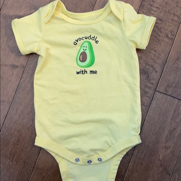 🥑 AVOCUDDLE MEEEE ONESIE 🥑 - Picture 2 of 4